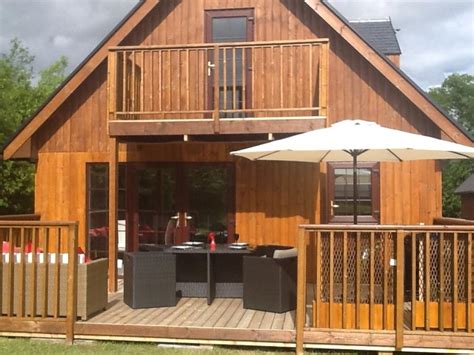 stirling lodges with hot tubs - Lodges With Hot Tubs Near Stirling. Easy Nearby Locations.